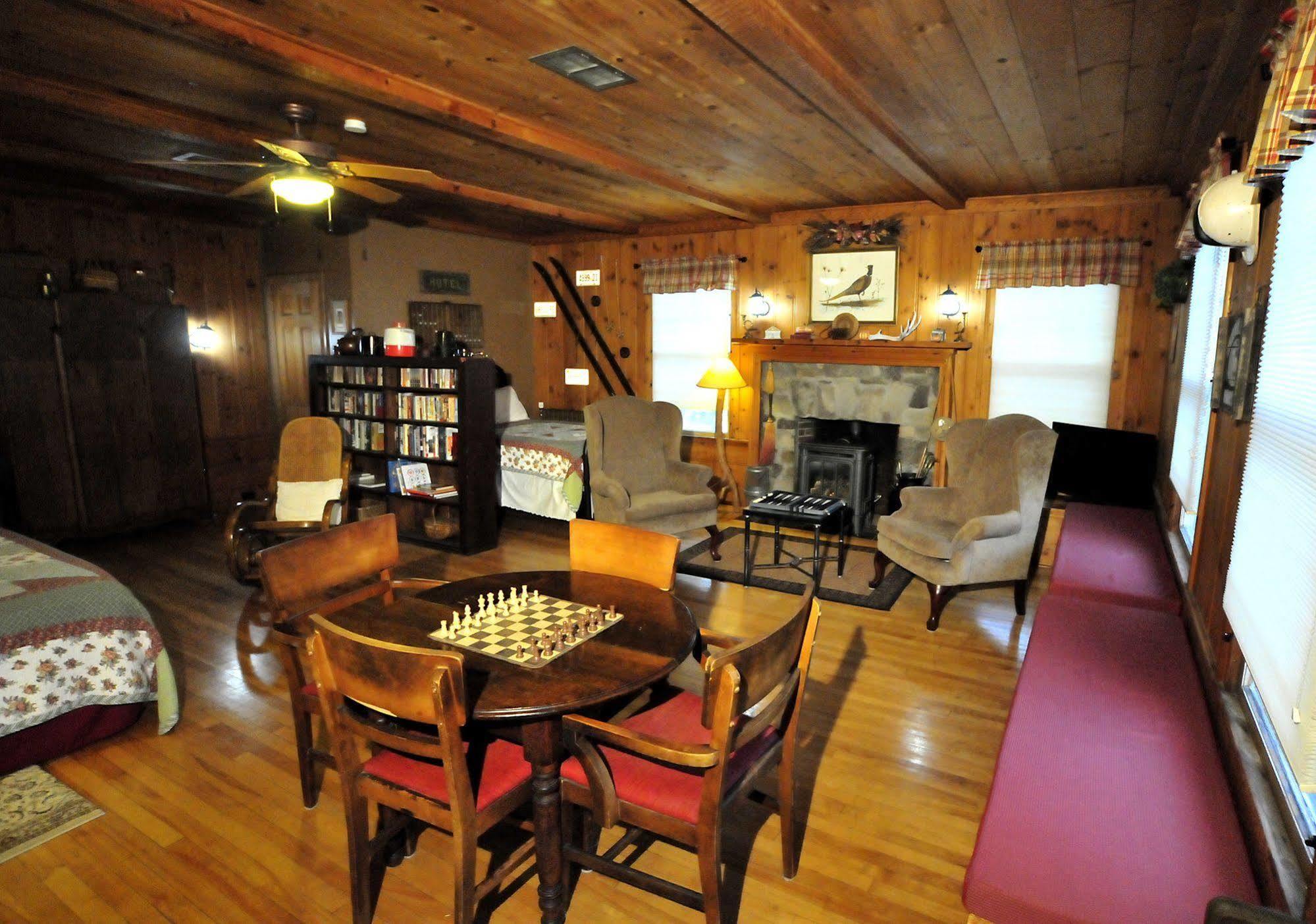 The Brewster Inn Dexter Esterno foto